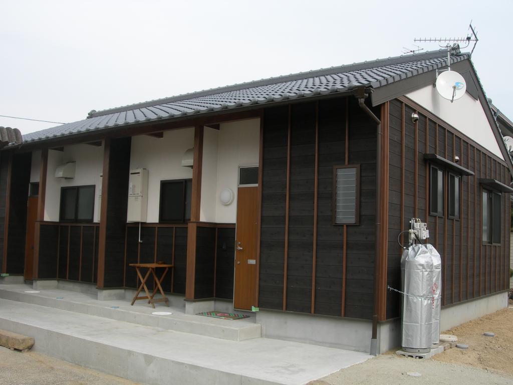 Guest House Oomiyake Naoshima Rum bild