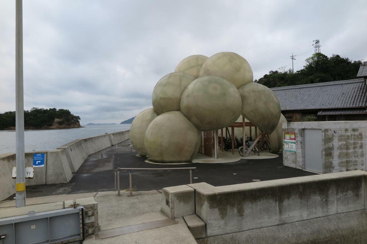 Guest House Oomiyake Naoshima Exteriör bild